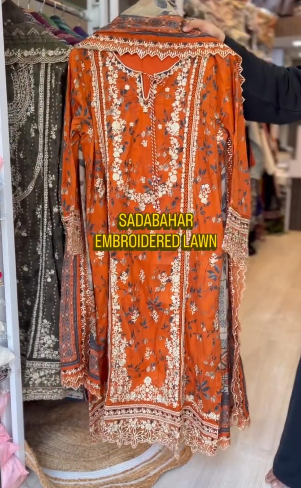 Elegant Spring Embroidered 3PC Suit 💫